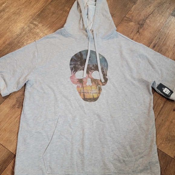 No Boundaries Other - Skull short sleeve hoodie